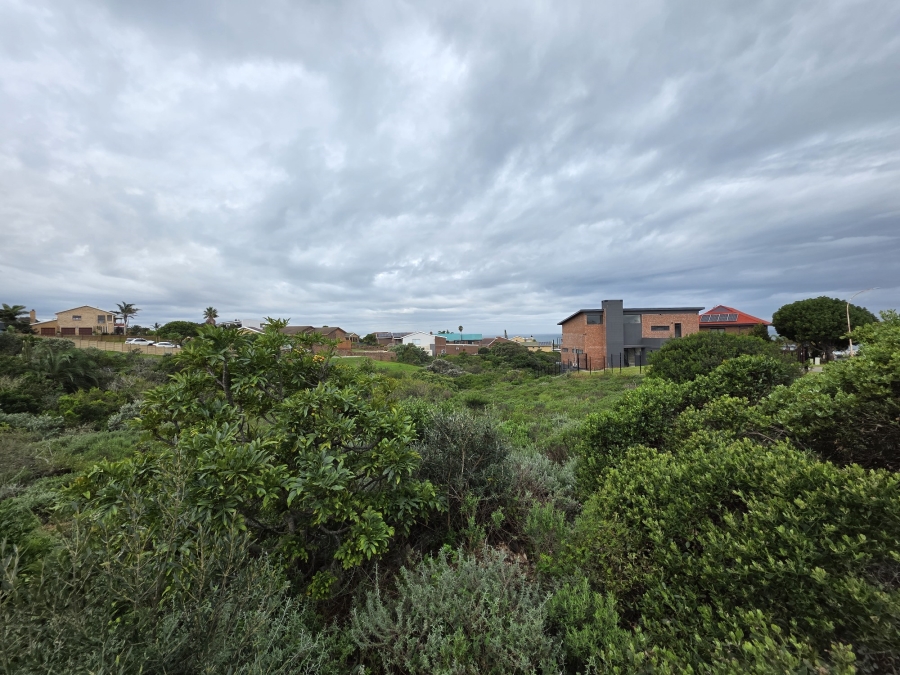 0 Bedroom Property for Sale in Wavecrest Eastern Cape